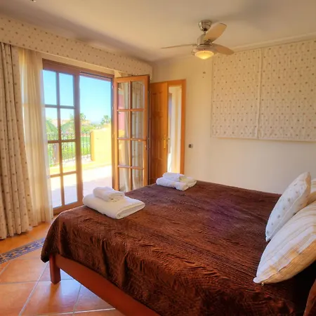 Resort Desert Springs *