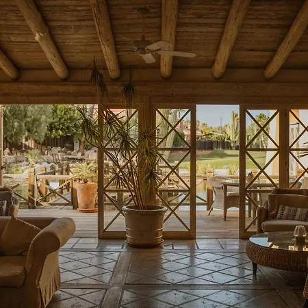 Desert Springs Resort *